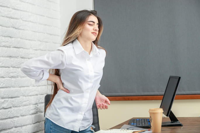 saraf kejepit di punggung atau tulang belakang - BESSENDOSKOPI